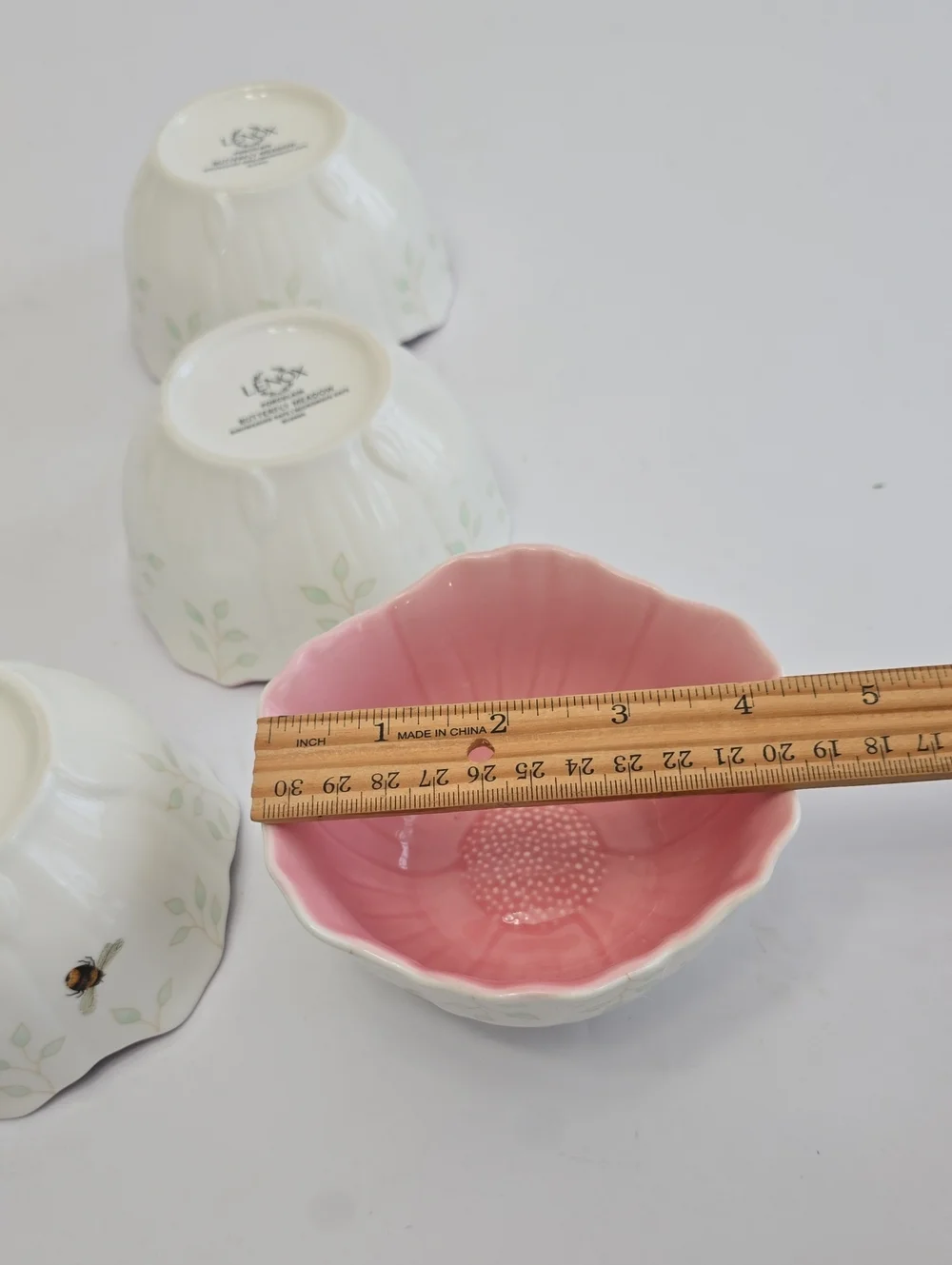 Lenox Set Of 4 Butterfly Meadow Bee Porcelain Dessert Bowls Floral Shaped